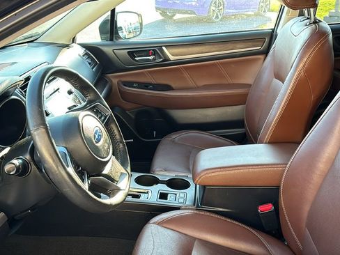 Used 2019 Subaru Outback 2.5i Touring AWD/4WD image 25