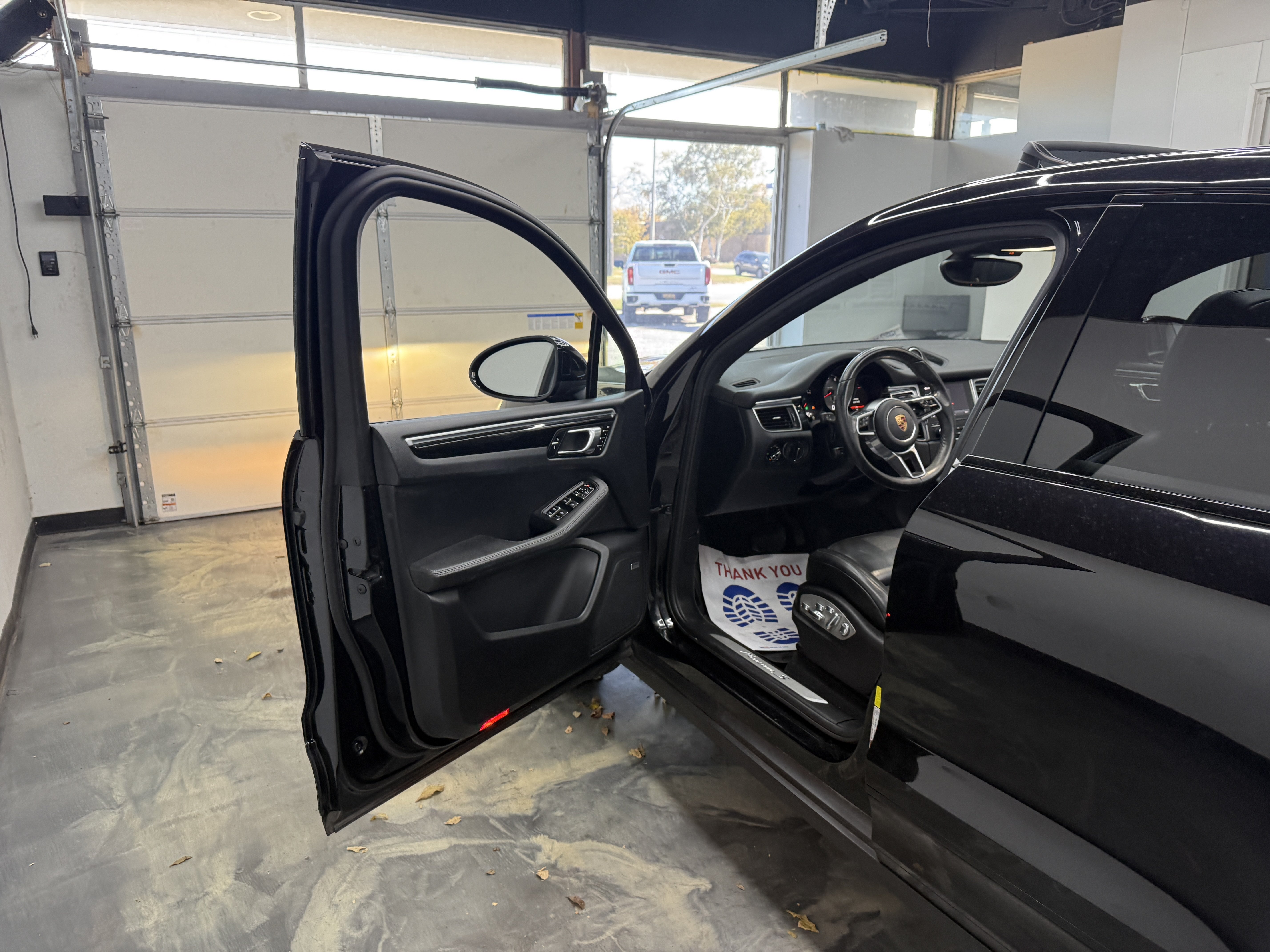 Used 2018 Porsche Macan S AWD/4WD image 8