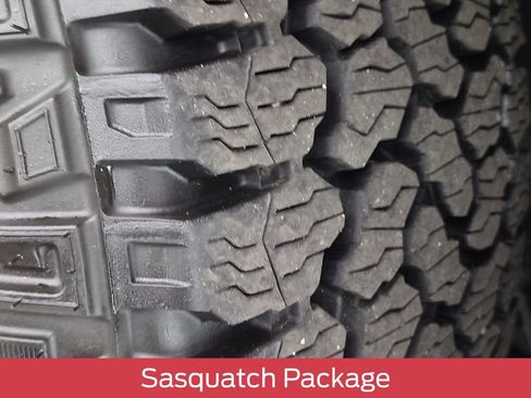 Used 2026 Ford Bronco Badlands AWD/4WD image 12