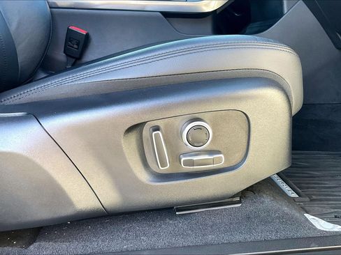 Used 2022 Land Rover Range Rover Evoque S image 35