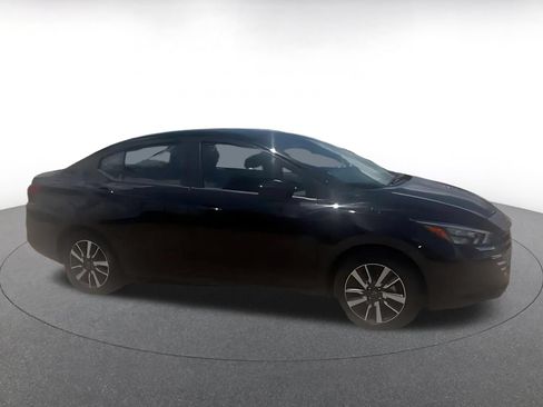 Used 2025 Nissan Versa SV FWD image 15
