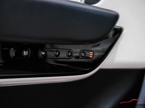 Used 2022 Rolls-Royce Cullinan image 53