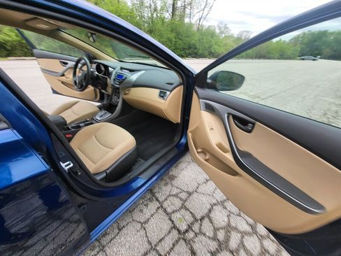 Used 2013 Hyundai Elantra GLS w/ Preferred Pkg FWD image 21