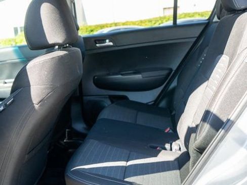 Used 2022 Kia Sportage LX w/ LX AWD Value Edition Package image 11