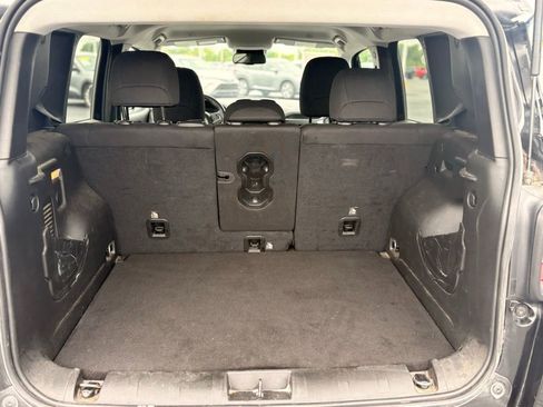 Used 2022 Jeep Renegade Latitude w/ Convenience Group AWD/4WD image 12