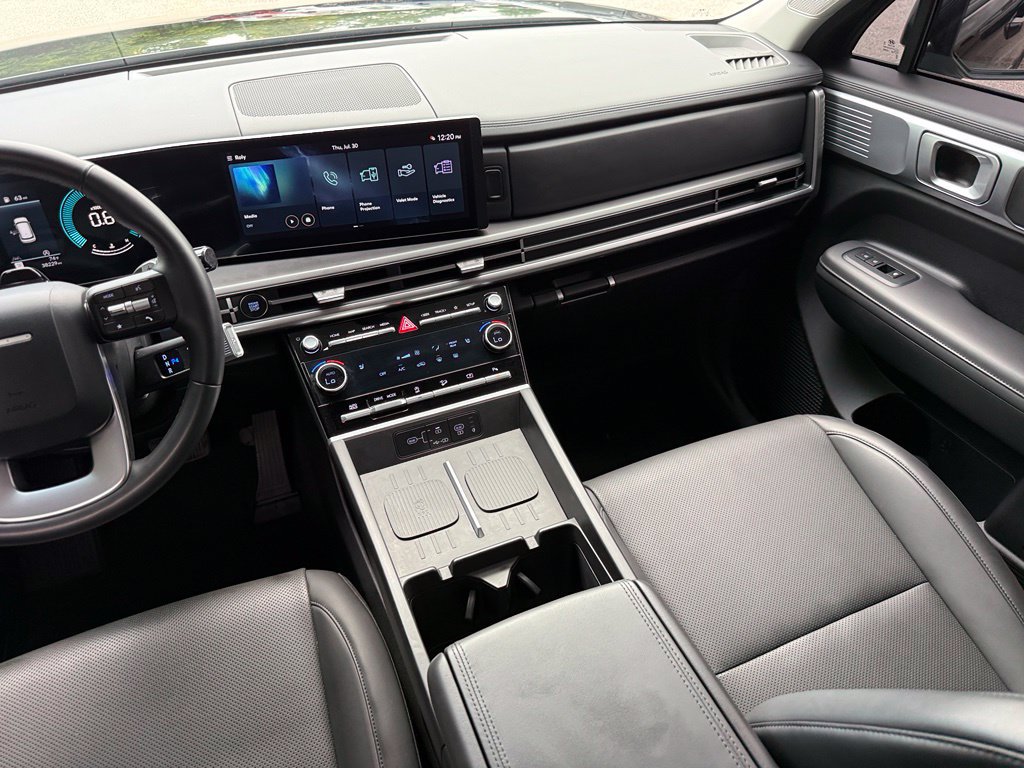 Used 2025 Hyundai Santa Fe SEL FWD image 27