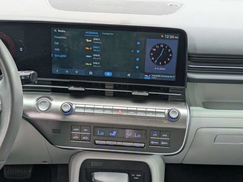 Certified 2025 Hyundai Kona SEL FWD image 18