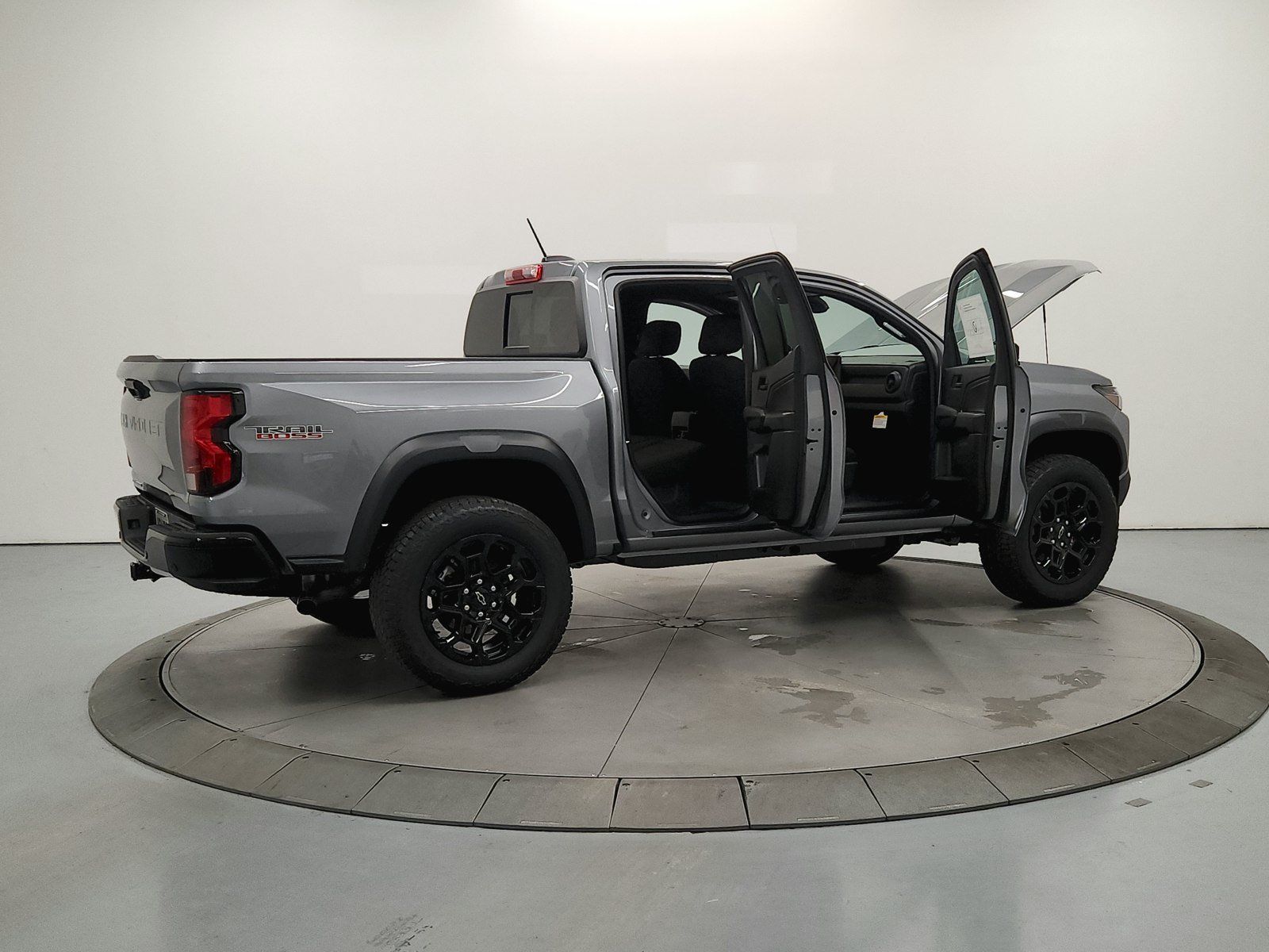 New 2026 Chevrolet Colorado Trail Boss AWD/4WD image 16
