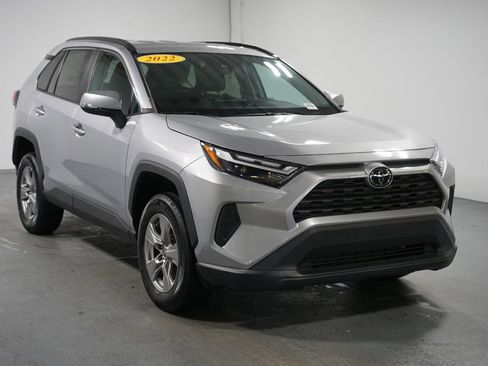Certified 2022 Toyota RAV4 XLE image 3
