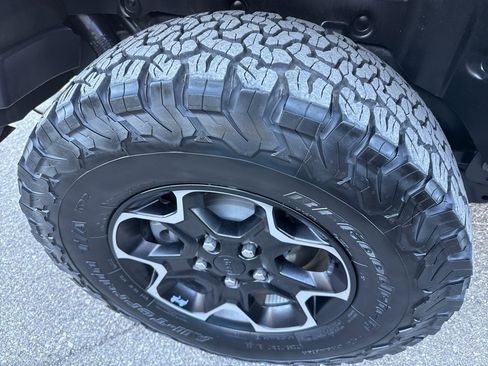 Used 2021 Jeep Wrangler Unlimited Rubicon 4xe w/ Steel Bumper Group image 14