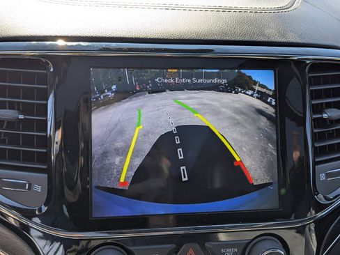 Used 2021 Jeep Grand Cherokee High Altitude image 24