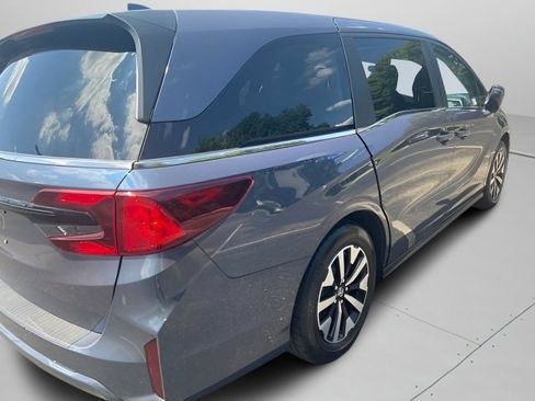 Used 2025 Honda Odyssey EX-L image 11