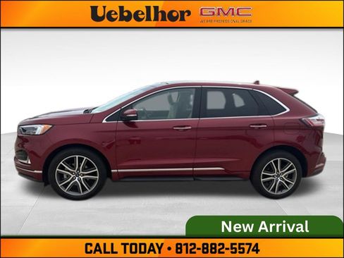 Used 2019 Ford Edge Titanium w/ Equipment Group 301A FWD image 10