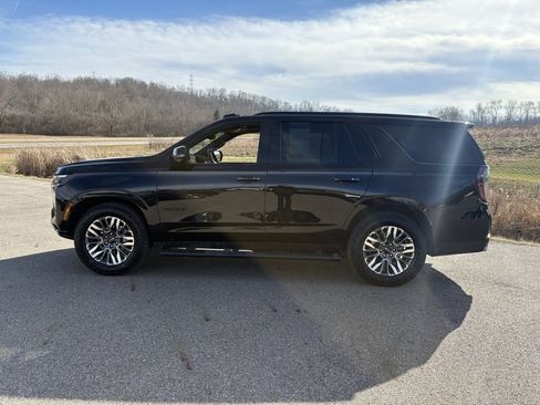 Used 2025 Chevrolet Tahoe Z71 w/ Z71 Off-Road Package image 2