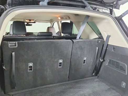 Used 2025 Nissan Pathfinder SL FWD image 24