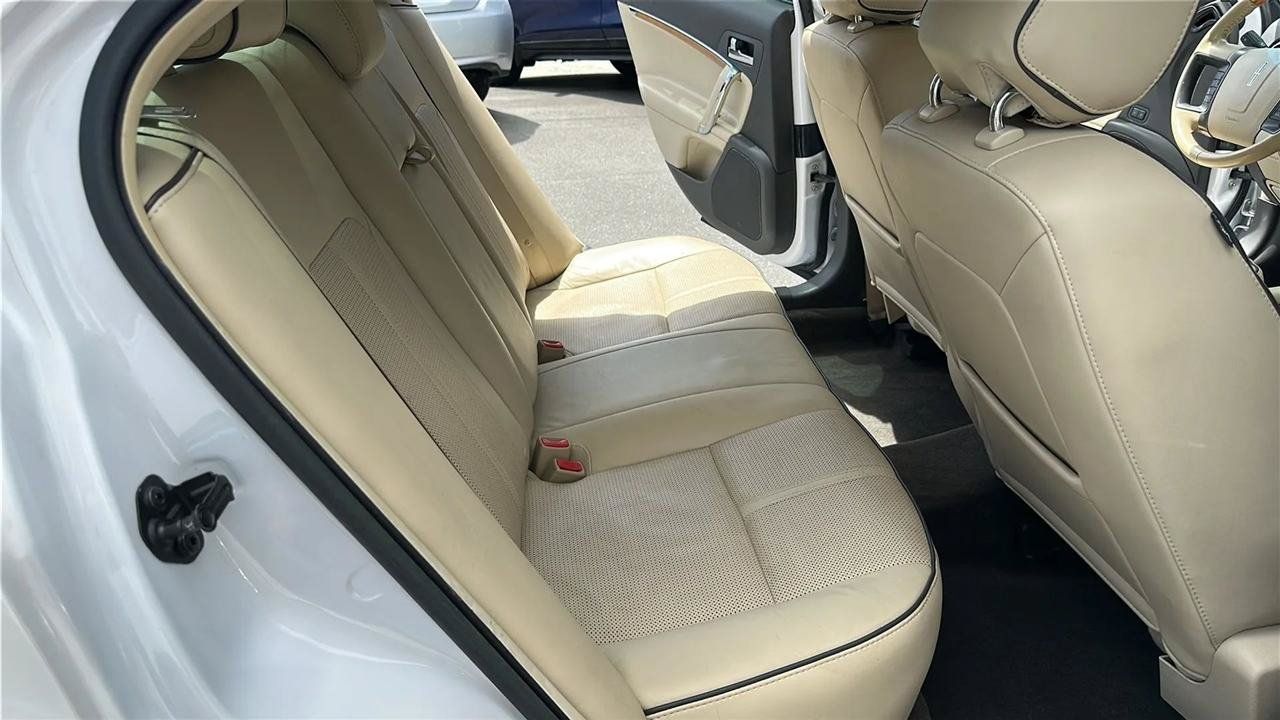 Used 2012 Lincoln MKZ Hybrid FWD image 32
