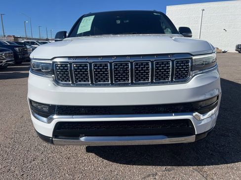 Used 2023 Jeep Grand Wagoneer L Series III image 8