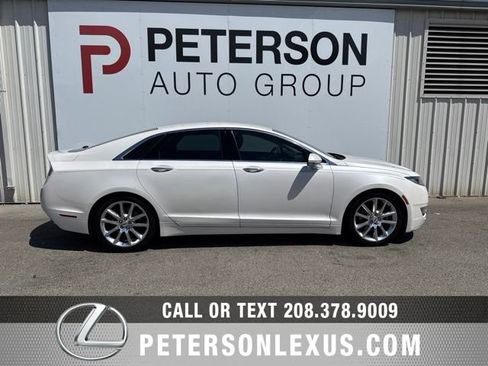 Used 2014 Lincoln MKZ w/ Equipment Group 102A Reserve FWD image 3