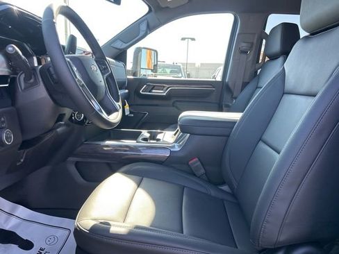 New 2026 Chevrolet Silverado 2500 LTZ w/ LTZ Convenience Package image 15