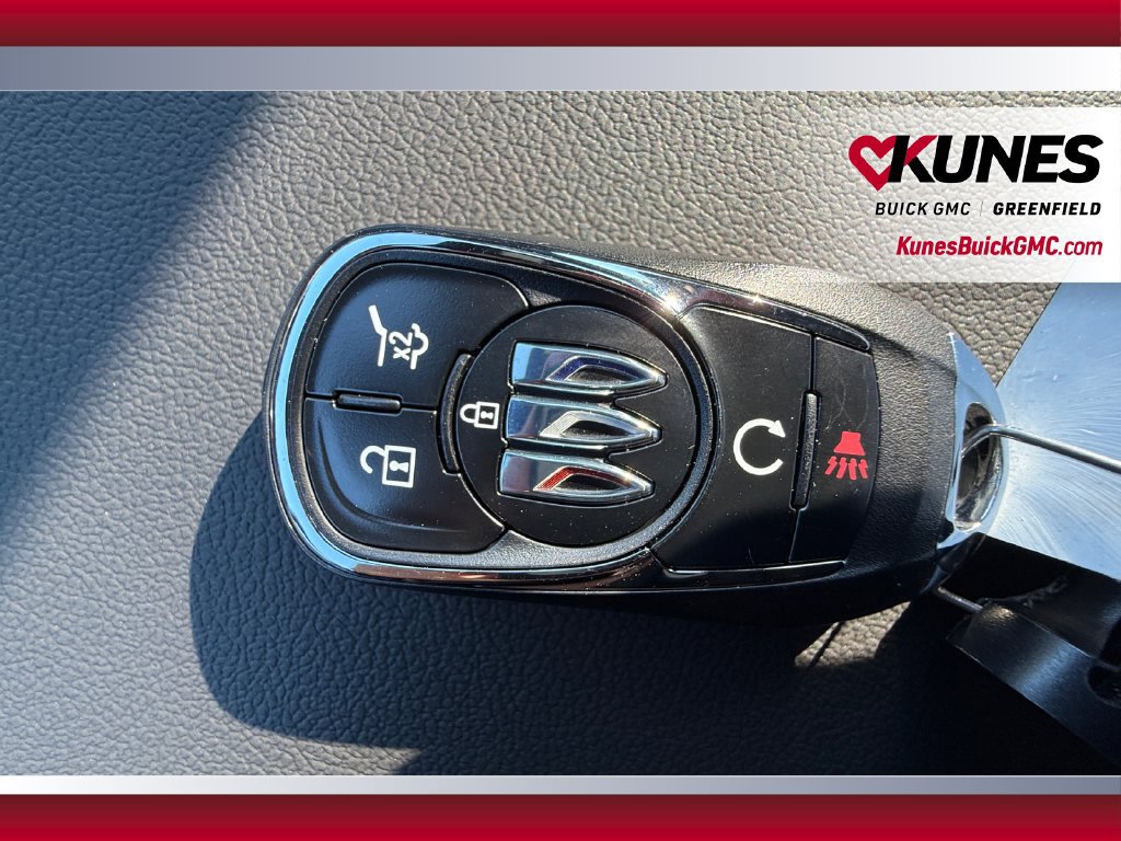 New 2026 Buick Envista Sport Touring w/ Convenience I Package FWD image 39