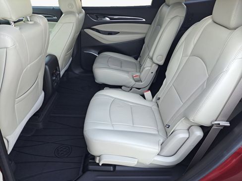 Used 2019 Buick Enclave Premium image 12