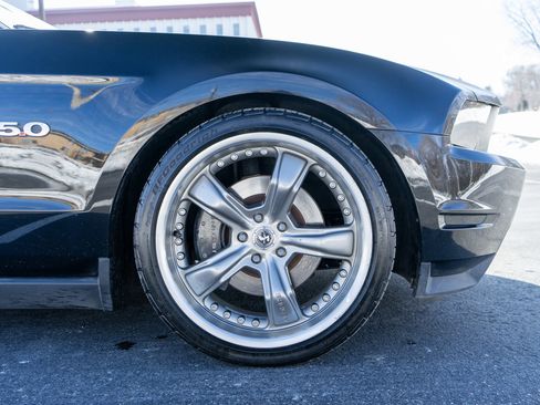 Used 2011 Ford Mustang GT w/ Security Pkg image 10