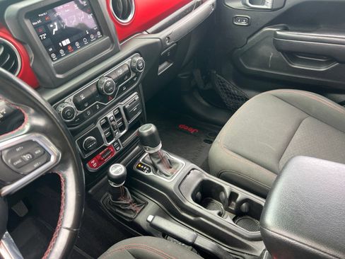 Used 2020 Jeep Gladiator Rubicon AWD/4WD image 25
