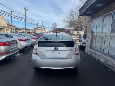 Used 2010 Toyota Prius Two image 5