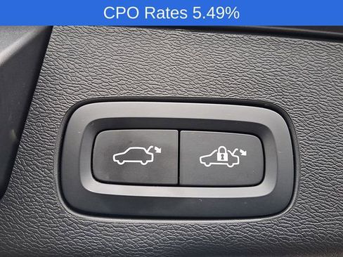 Certified 2023 Volvo XC60 B5 Plus w/ Climate Package AWD/4WD image 32