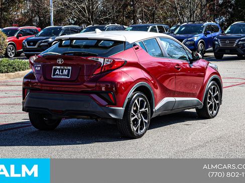 Used 2018 Toyota C-HR XLE FWD image 7