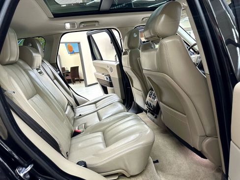 Used 2014 Land Rover Range Rover HSE image 39