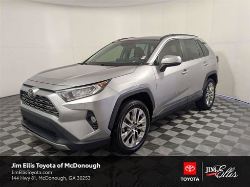 Used 2019 Toyota RAV4 Limited w/ Cold Weather Package FWD image 1