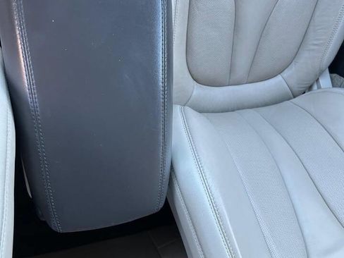 Used 2017 Lincoln MKX Select w/ Select Plus Package image 33