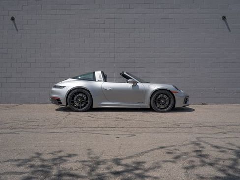 Certified 2024 Porsche 911 Targa 4 GTS AWD/4WD image 8