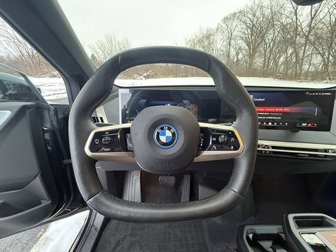 Certified 2024 BMW iX M60 image 34