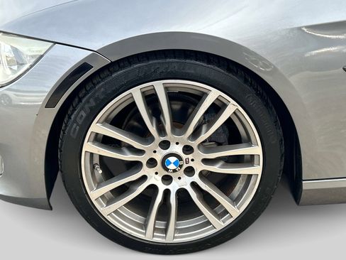 Used 2013 BMW 328i Convertible image 9