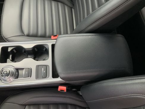Used 2021 Ford Edge SEL w/ Convenience Package AWD/4WD image 46