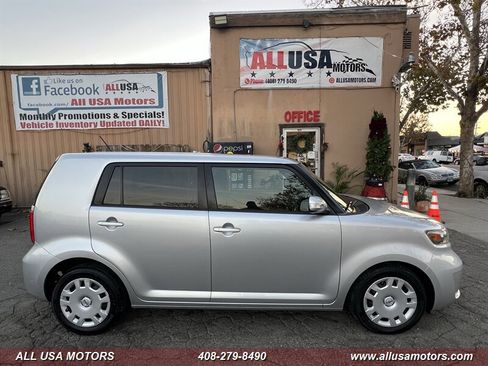 Used 2008 Scion xB image 1