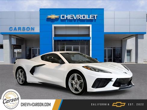 Used 2023 Chevrolet Corvette Stingray Premium Cpe w/ Z51 Performance Package RWD image 1