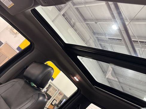 Used 2015 Ford F150 Lariat w/ Equipment Group 502A Luxury image 34