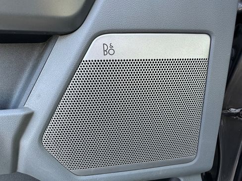 Used 2022 Ford F150 Lariat image 16