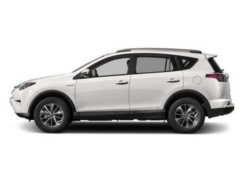 Used 2017 Toyota RAV4 XLE w/ All Weather Liner Package AWD/4WD image 3
