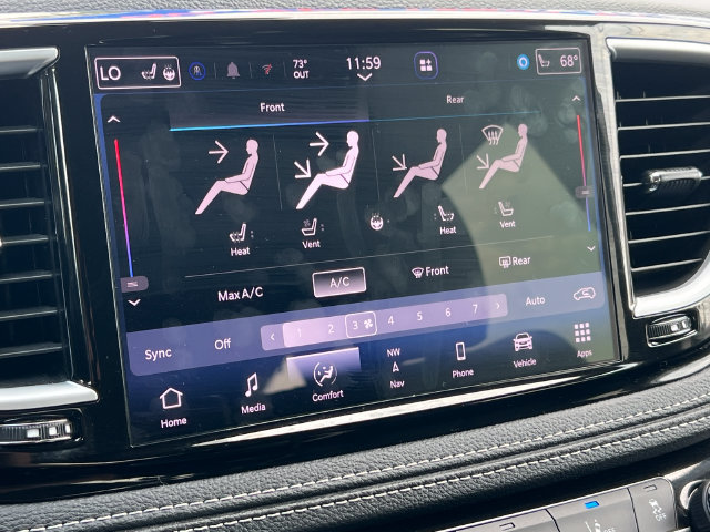 Used 2024 Chrysler Pacifica Limited FWD image 28