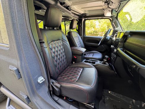 Used 2022 Jeep Gladiator Sport AWD/4WD image 54