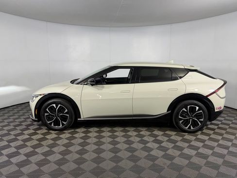 Used 2024 Kia EV6 Wind w/ Wind Technology Package RWD image 11