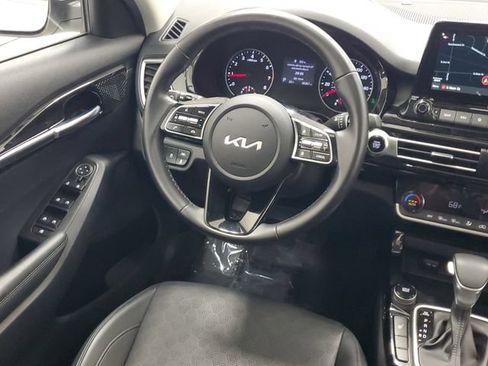 Used 2022 Kia Seltos EX AWD/4WD image 31