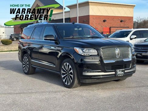 Used 2024 Lincoln Navigator Reserve image 1