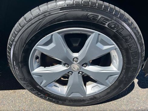 Used 2015 Subaru Forester 2.5i w/ Alloy Wheel Package AWD/4WD image 9