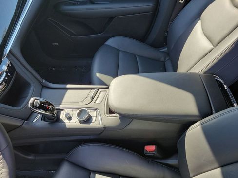 Certified 2023 Cadillac XT6 Premium Luxury image 30