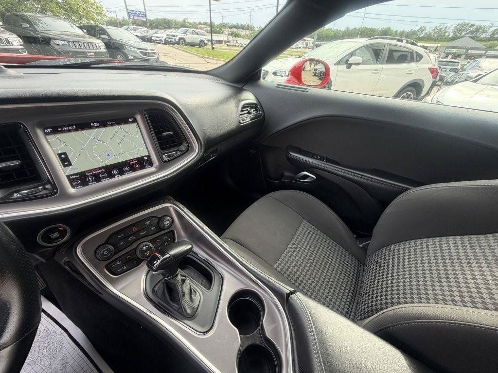 Used 2019 Dodge Challenger GT w/ Blacktop Package AWD/4WD image 17